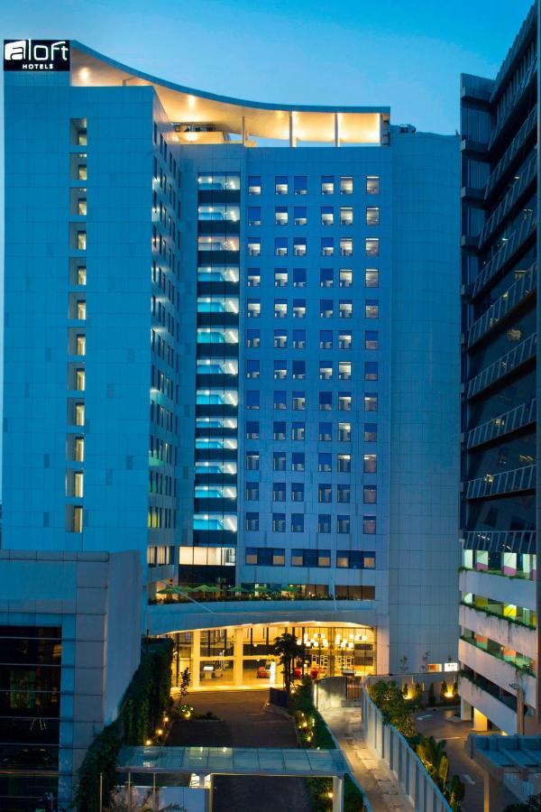 Aloft Jakarta Wahid Hasyim Hotel Exterior photo